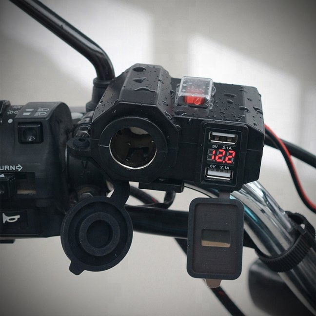 Multifunkční zásuvka // RAPTOR CHARGER 2xUSB 4,2A na motorku a čtyřkolku