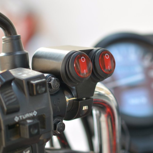 Vypínač dvojitý vodotěsný na řidítka.