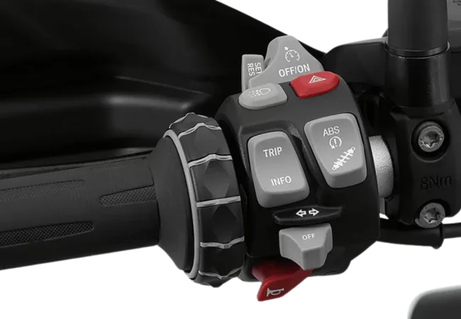 Interphone displej RideSync BMW – Zrcadlení na motorku