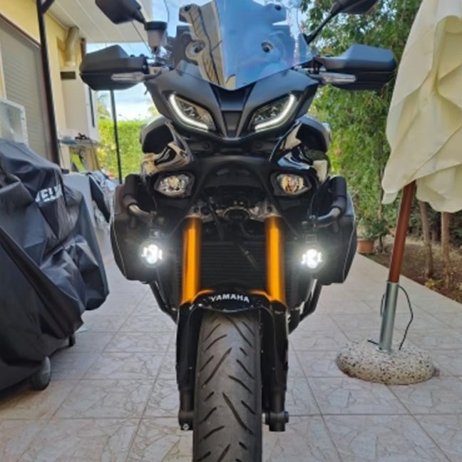 Přídavná světla na motorku  2 x 30W – Auxiliary LED lights