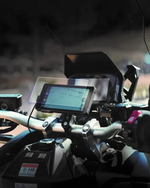 Interphone displej RideSync – Zrcadlení na motorku s ochranným sklem