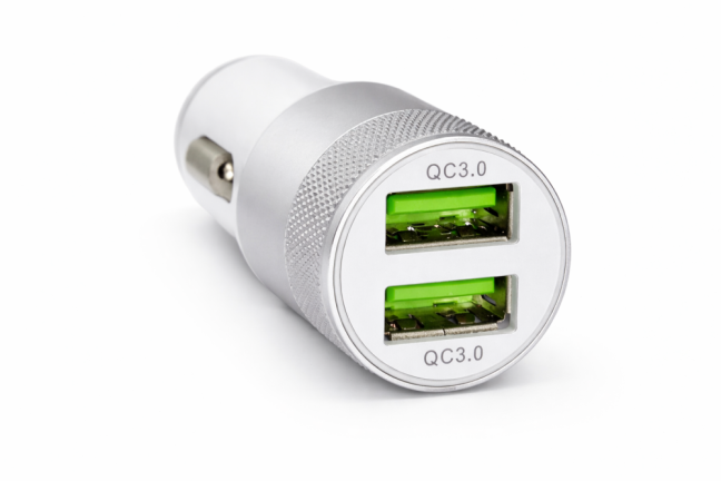 Luxusní kovová Usb zásuvka nabijecka do auta 2x Usb quickcharge 3.0 rychlonabíjení